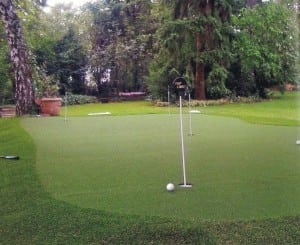 outdoor putting green with artificial turf